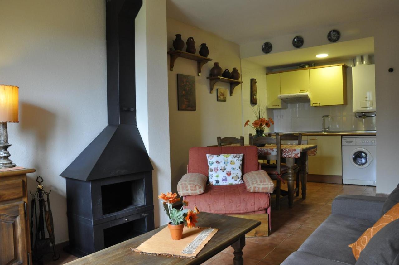 Apartamentos Los Pirineos - Atencion Personal Biescas  Zewnętrze zdjęcie